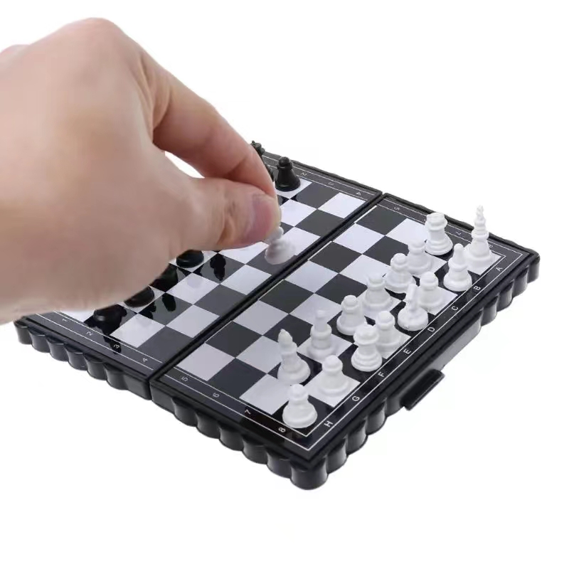 Juego de Ajedrez Magnético Min - Magnetic Travel Chess reseña y precio